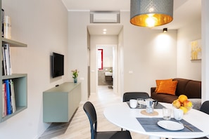 Appartement, 1 chambre (Bainsizza 3/3) | Aire de séjour | Téléviseur à écran plat