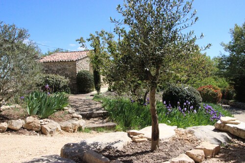 Hameau Fleur de Pierres B&B