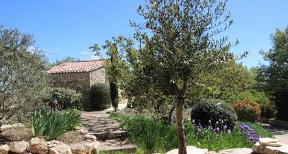 Hameau Fleur de Pierres B&B