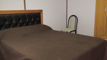 1 bedroom, individually furnished, blackout curtains, free WiFi