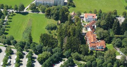 1-Zimmer Appartement ca.40m² - Parkblick an der Therme