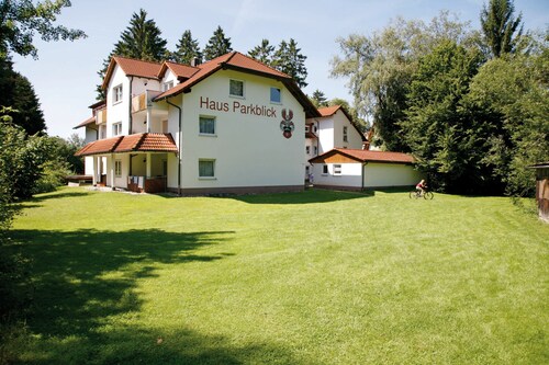 2-huoneen huoneisto n. 55 m² - puistonäkymä kylpylässä