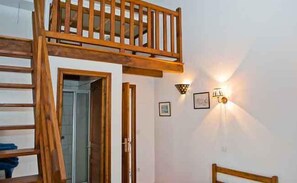 Cottage (Erretera Goxoa) | Living area | Flat-screen TV