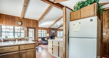 Cozy family retreat: Summit Pines - Winter Special