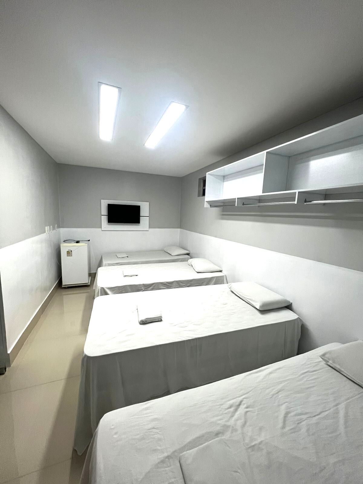Ropa de cama hipoalergénica, minibar, cortinas blackout y wifi gratis 