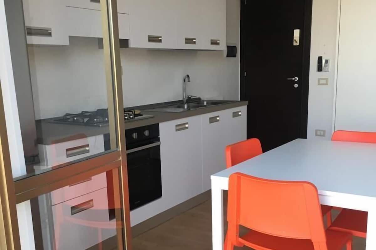 Estudio, vista al mar | Servicio a la habitación