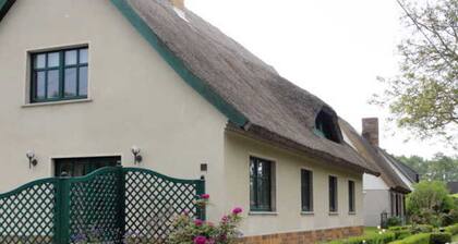 Ferienwohnung unten - Reetdachhaus Landhaus Ulrich