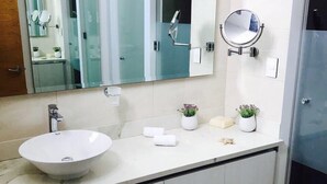 Unclassified image, 3 of 13, button - Penthouse private pool (Playa del Carmen)