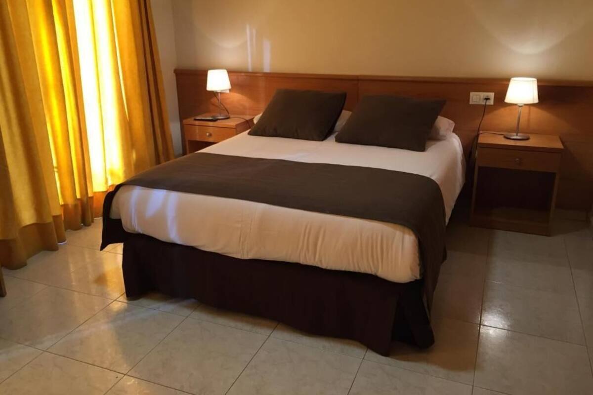 Wifi gratis y ropa de cama