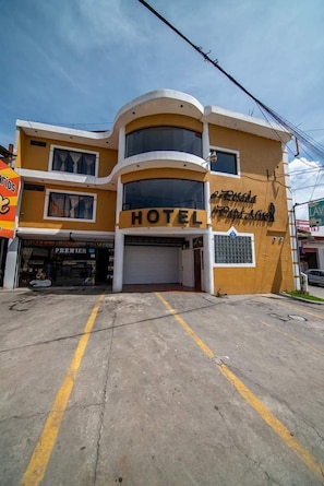 Fachada del alojamiento