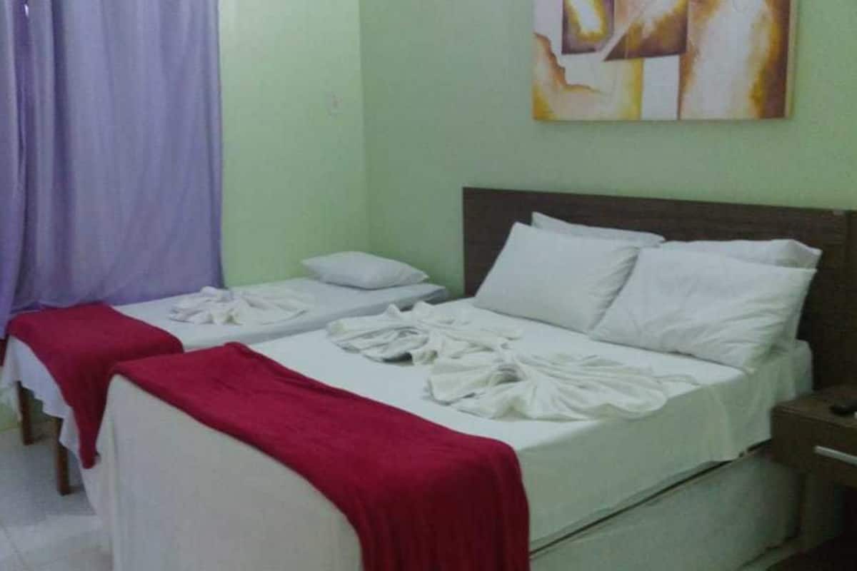 Kamar Triple | Minibar, Wi-Fi gratis, dan seprai linen