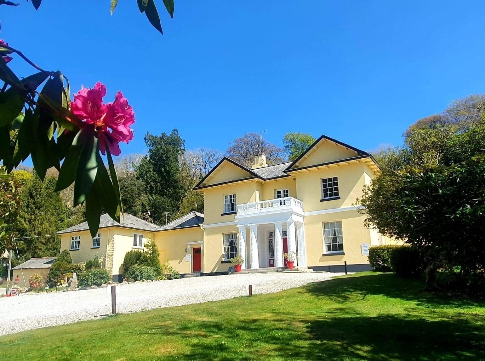 Fachada del alojamiento