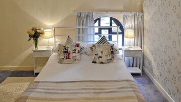 Hayloft | Individually decorated, individually furnished, iron/ironing board