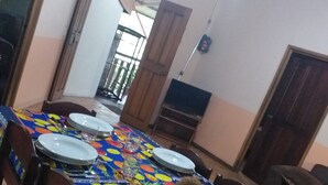 Ảnh chưa phân loại, 5 trong số 13 ảnh, nút