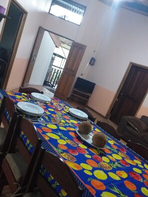 Standard Apartment | Dining room