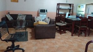 Ảnh chưa phân loại, 2 trong số 13 ảnh, nút