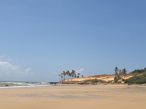 Vista para praia/oceano