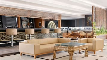 2 間餐廳;供應晚餐
