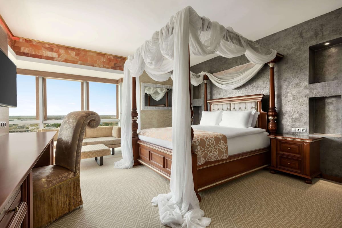 Sábanas de algodón egipcio, ropa de cama de alta calidad y minibar