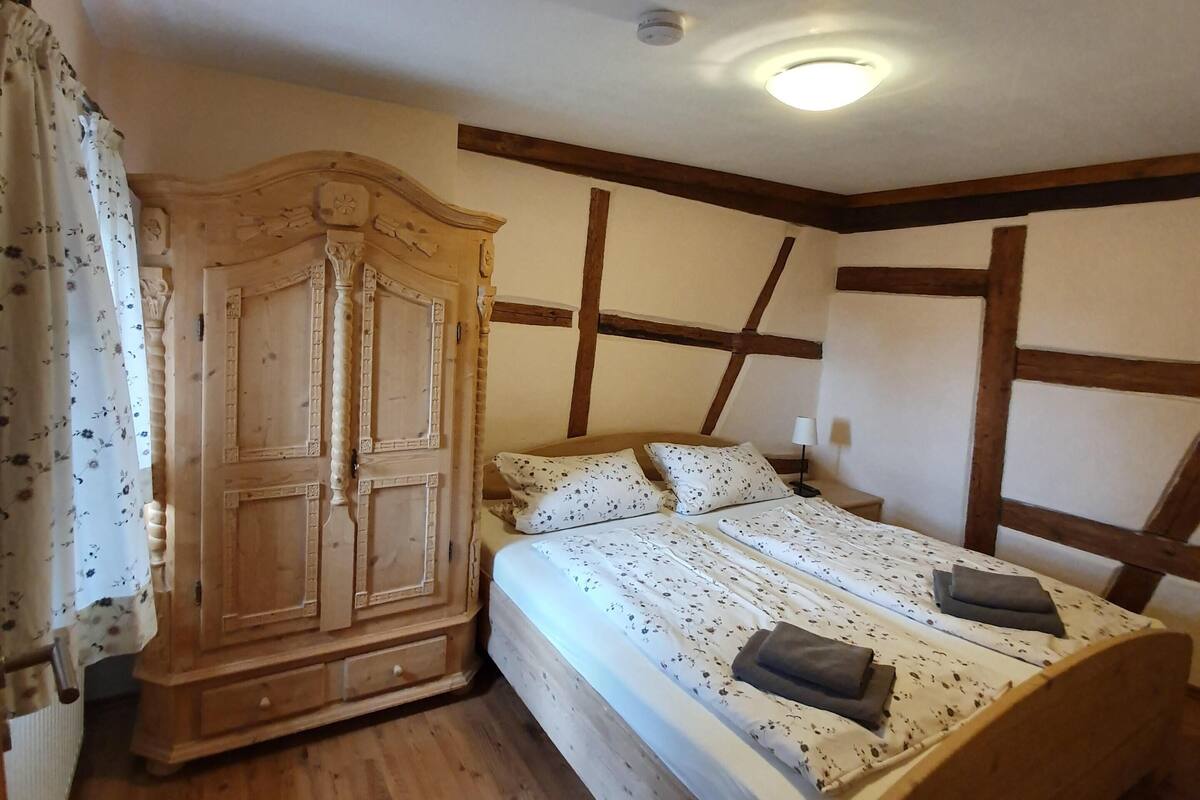 Tremannsrom, eget bad (Zimmer Nr. 3&5)