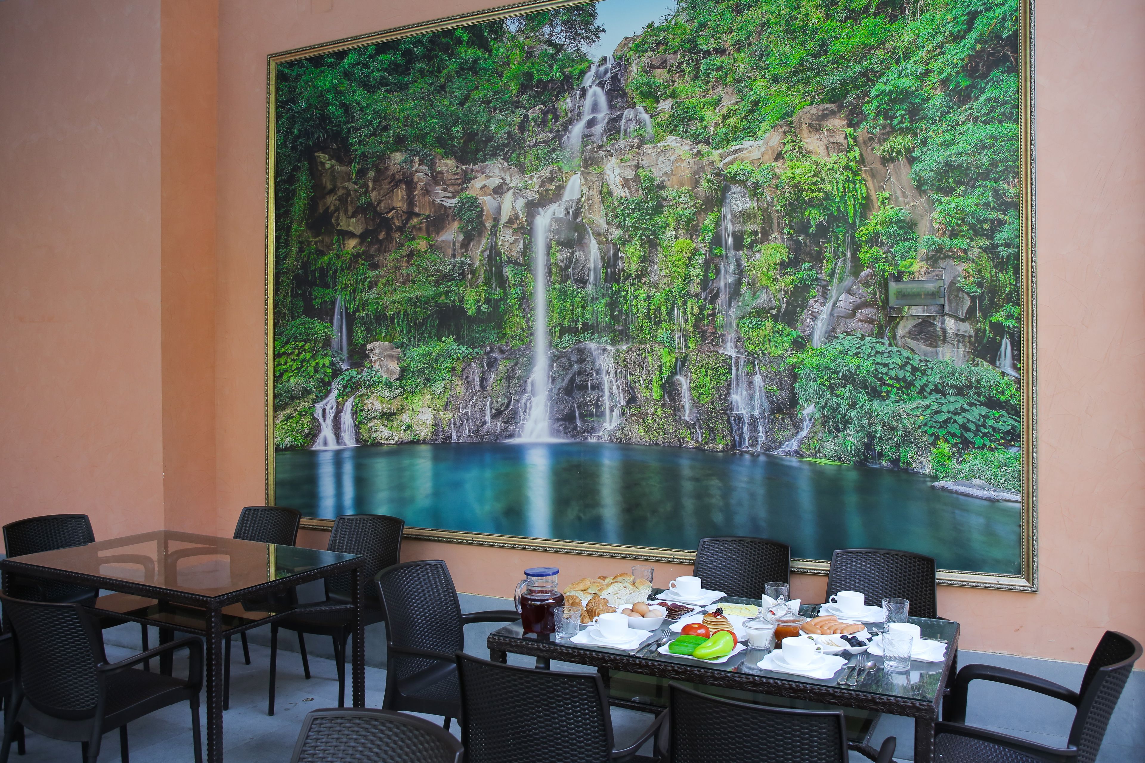 Foto - Red Hotel Yerevan Center