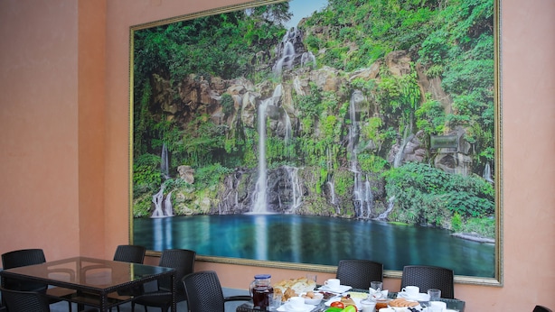 Breakfast meal - Red Hotel Yerevan (Yerevan)