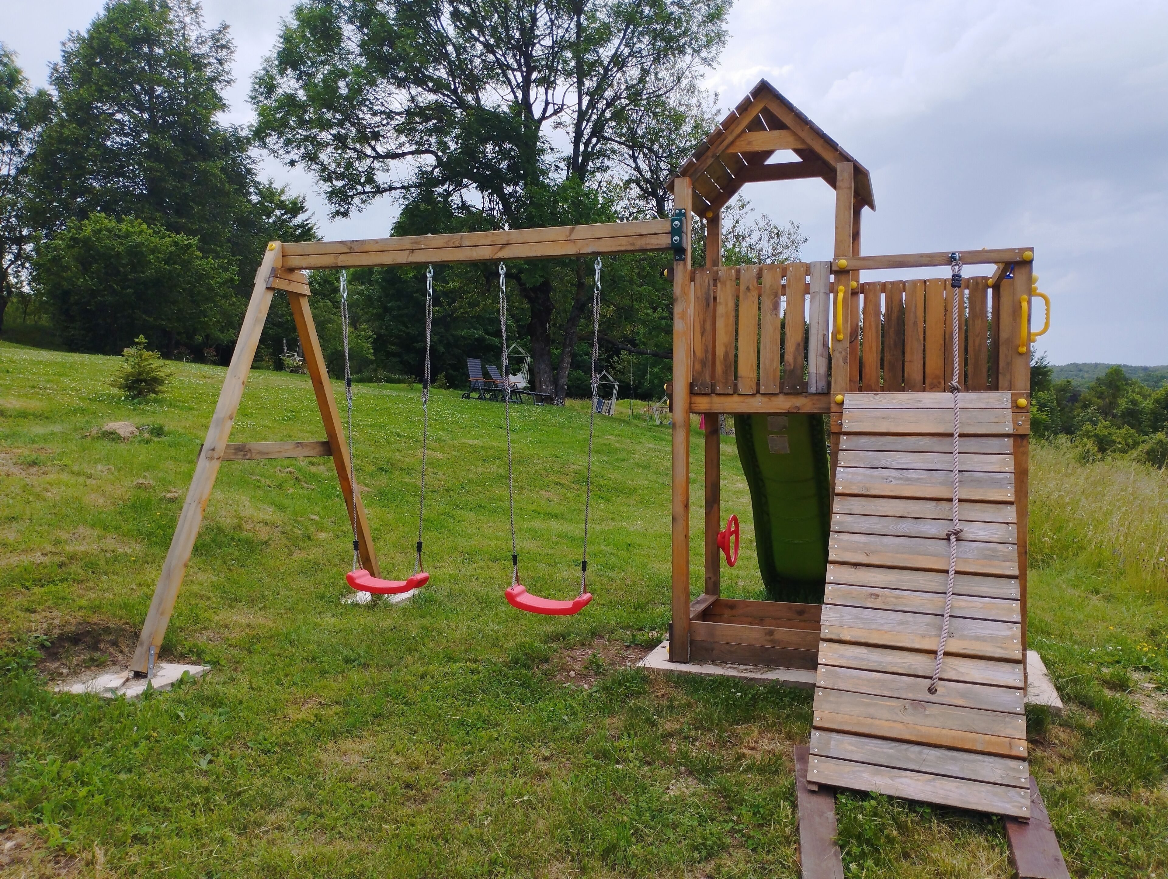 children’s play area – outdoor