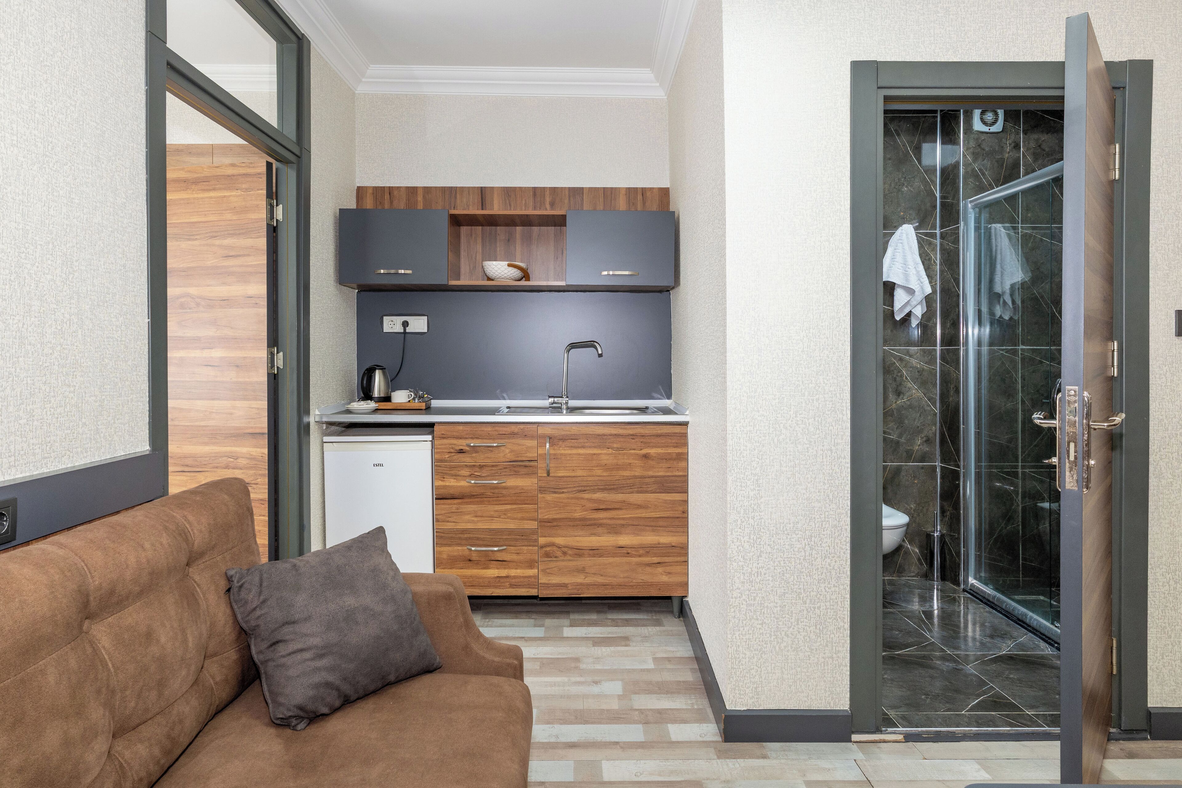 패밀리 스위트, 침실 1개 | 이집트산 면 시트, 고급 침구, 오리/거위털 이불, 객실 내 금고