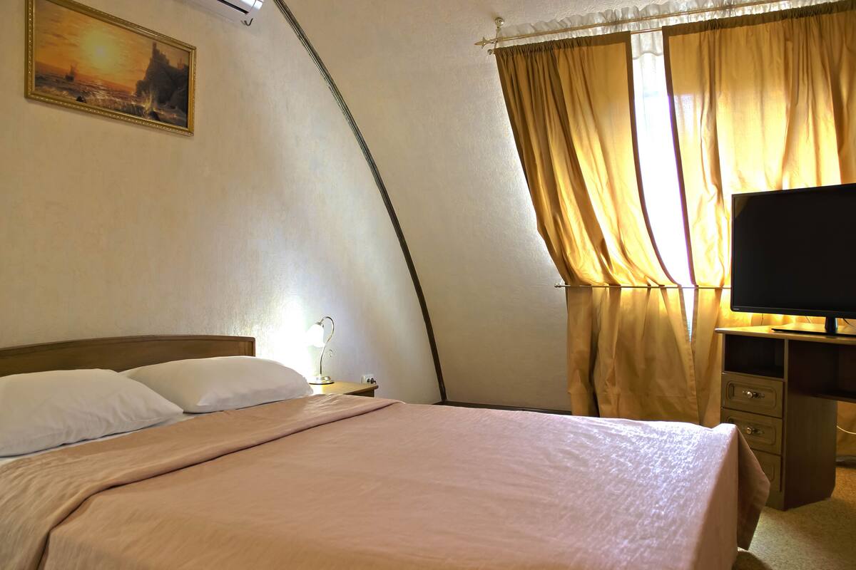 Economy Double Room