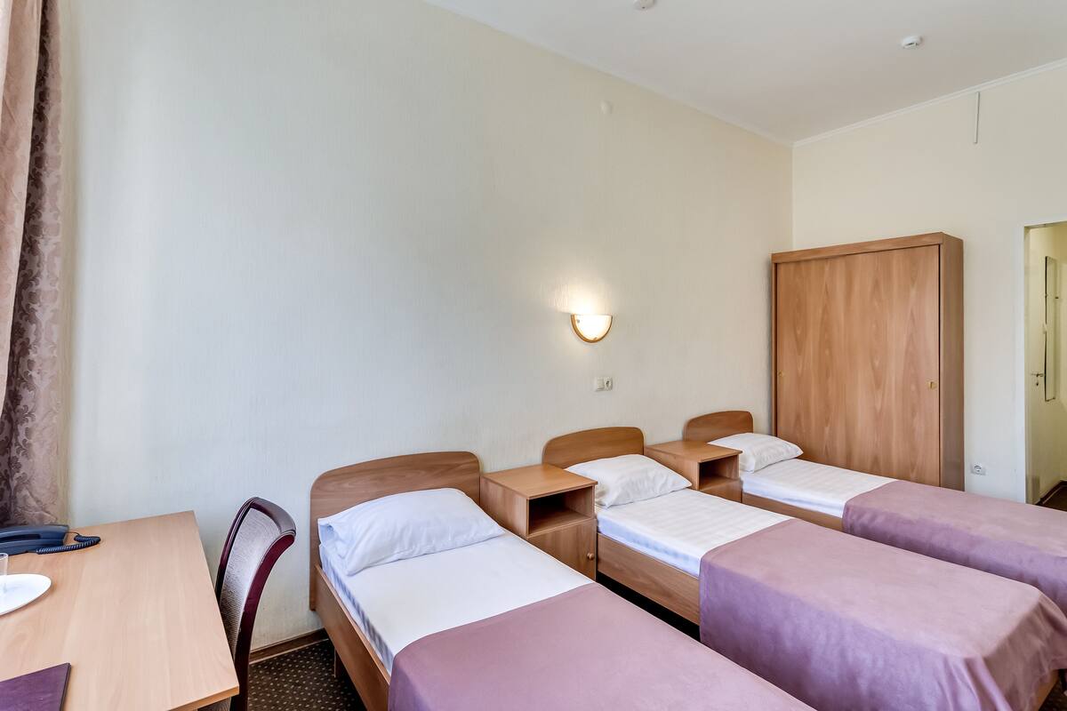 Premium bedding, in-room safe, individually furnished, desk