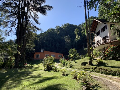 HOUSE IN THE MIDDLE OF NATURE - MARINGÁ MG