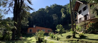 HOUSE IN THE MIDDLE OF NATURE - MARINGÁ MG