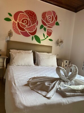 Double or Twin Room | Minibar, free WiFi - Rose Pansiyon (Seferihisar)