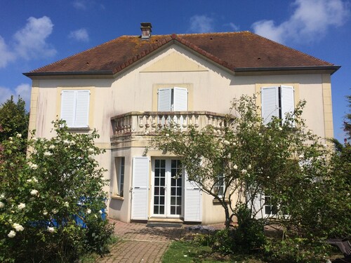 HAUS 2-4 PERS A 5 MN MEMORIAL IN NORMANDIE UND STRAND DER LANDUNG