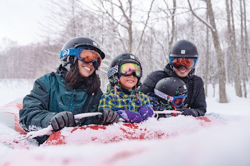 スノーモービル