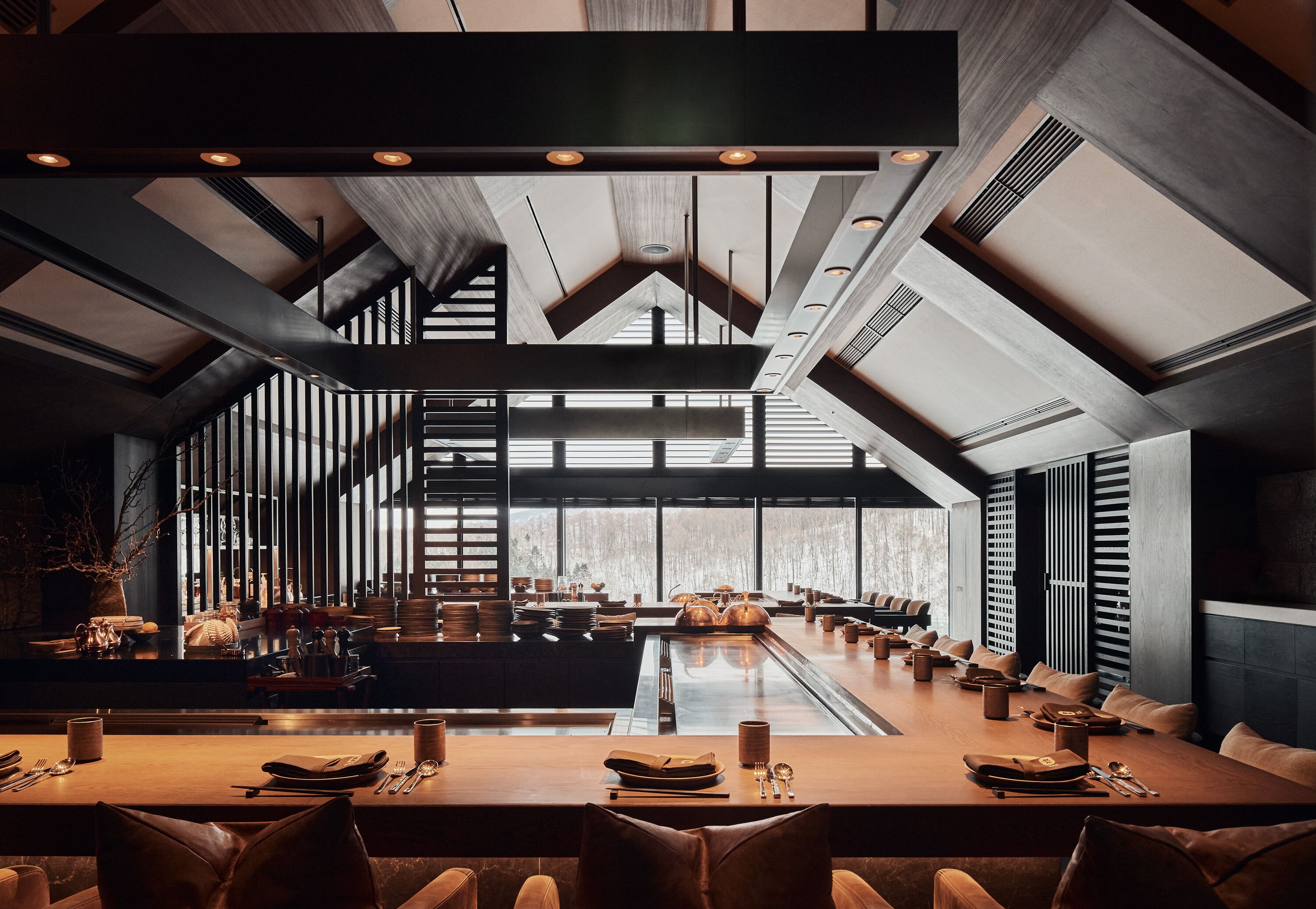 7 restaurants, breakfast, lunch, dinner served; Japanese cuisine