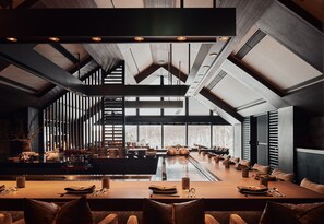 7 restaurants, breakfast, lunch, dinner served; Japanese cuisine