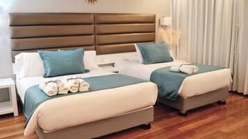 Superior Room | 1 bedroom, individually decorated, individually furnished, desk