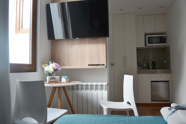 Standard-Zweibettzimmer, 1 Schlafzimmer | Mikrowelle