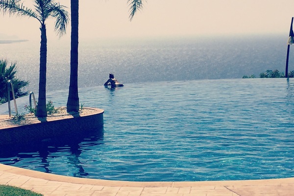 The infinity pool is so relaxed with beautiful looks over the Medetterain see