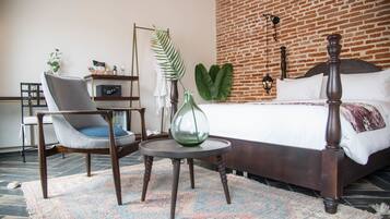 Kamer (Colonial) | Luxe beddengoed, donsdekens, pillowtop-bedden, een minibar