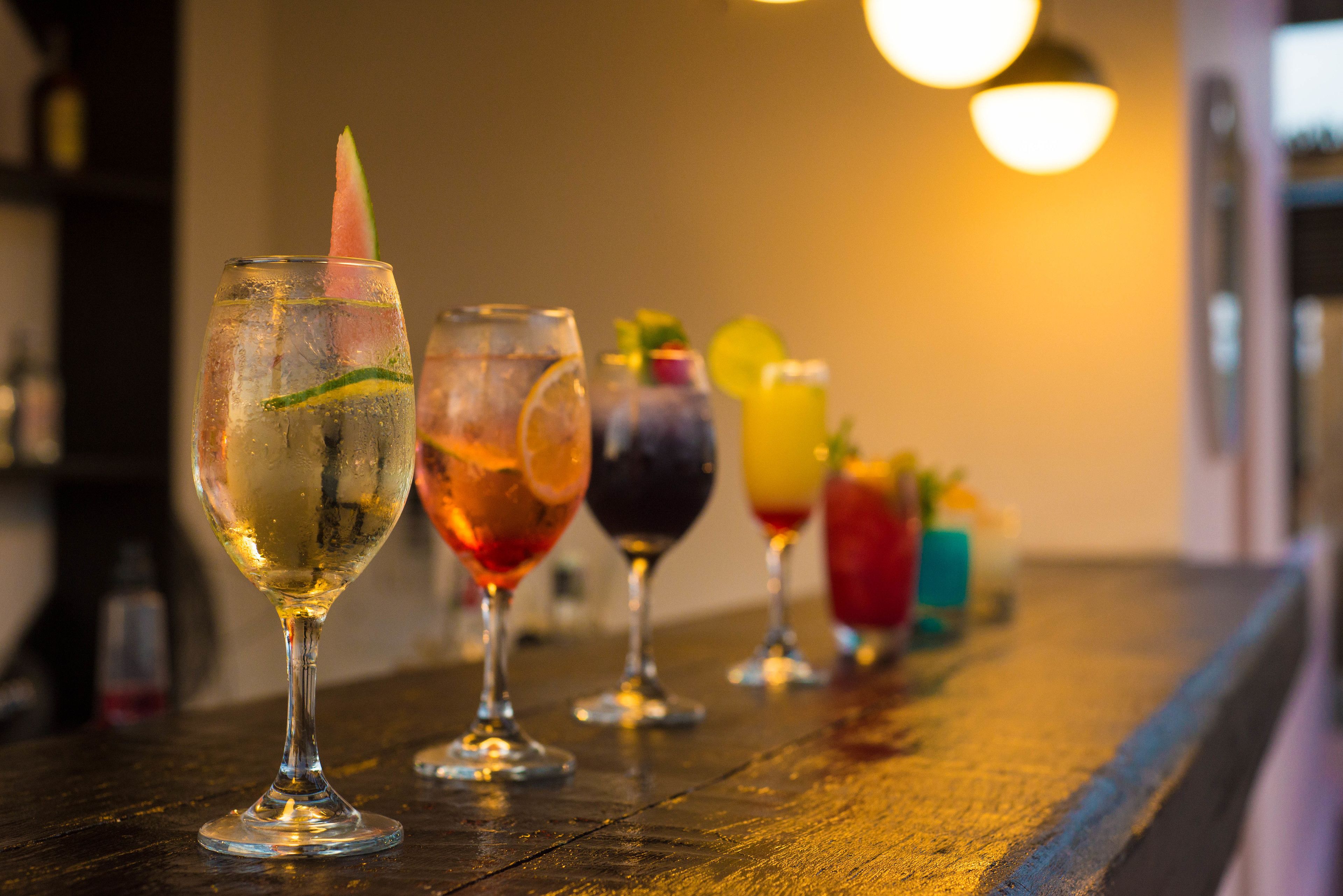 breakfast, lunch, dinner served; international cuisine