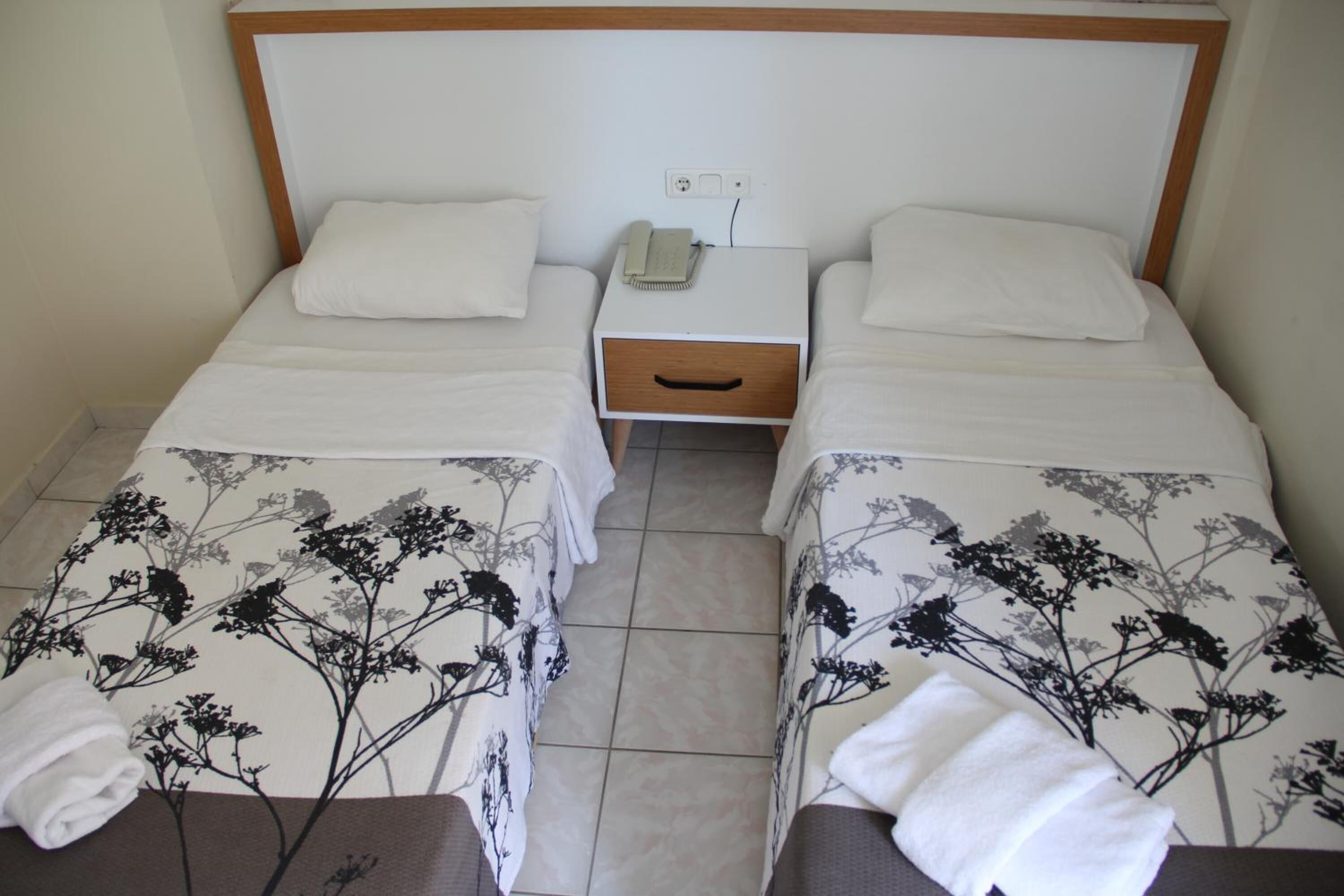 1 bedroom, premium bedding, in-room safe, desk