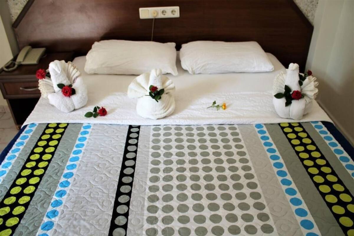 1 bedroom, premium bedding, in-room safe, desk