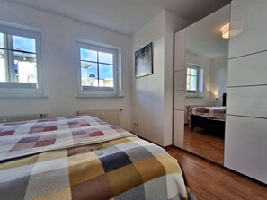 1 bedroom, WiFi, bed sheets