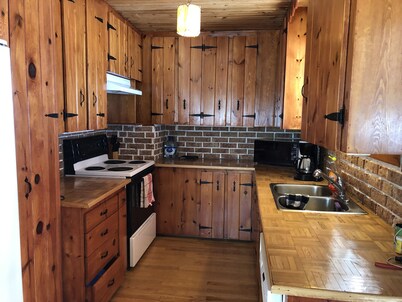 Quiet Laurentian Getaway, Close to the Excitement