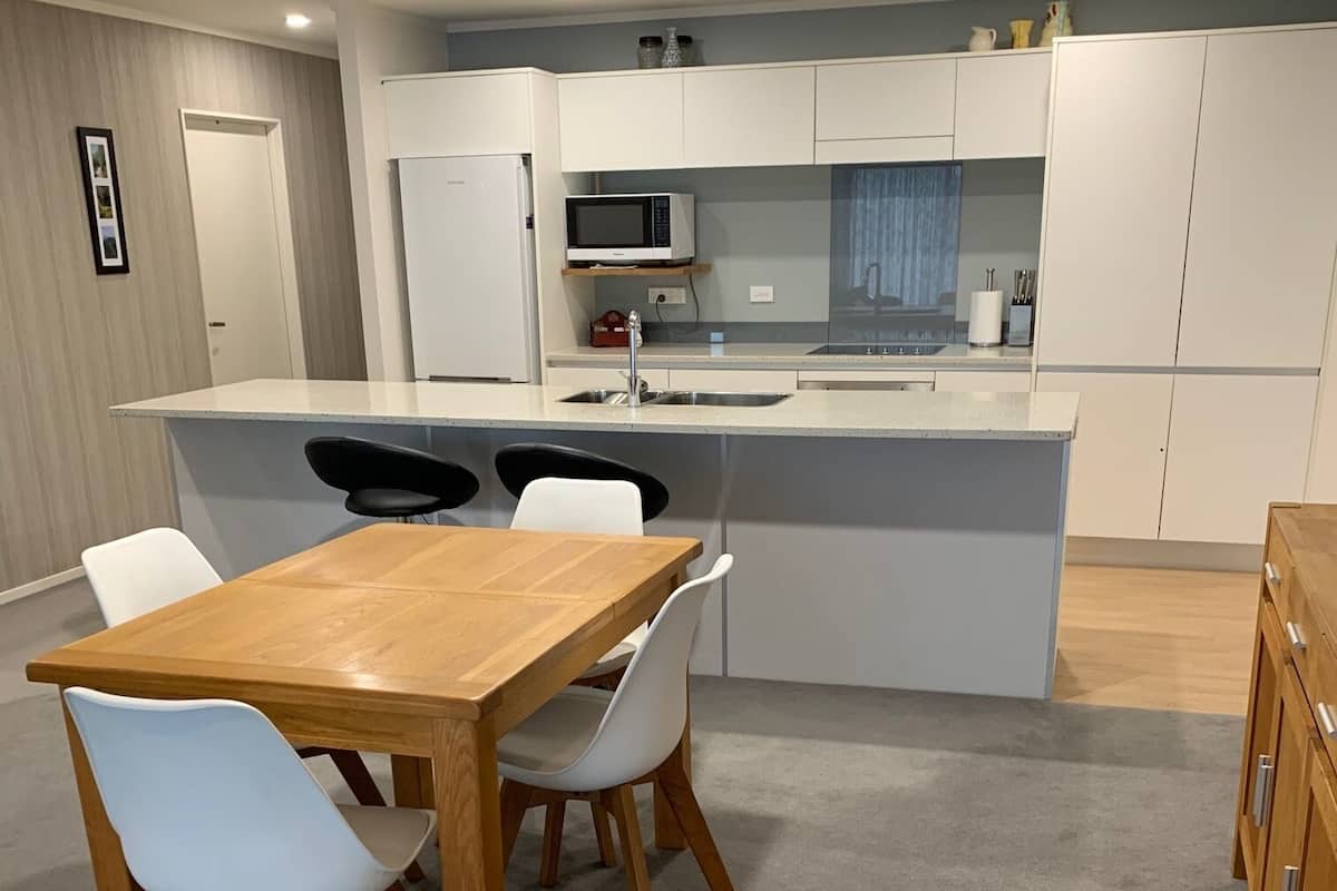 Apartment, 1 Bedroom, Non Smoking, City View | Living area | Flat-screen TV, DVD player