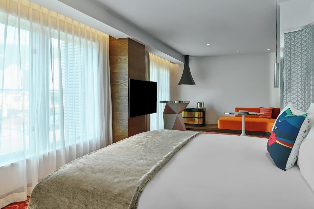 Suite estudio, 1 cama King size | Ropa de cama de alta calidad, edredón, camas con pillow-top y minibar
