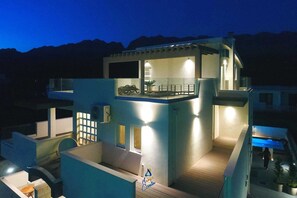 Terrace/patio - Amazing 6-BR villa with pool close to the beach (Seline)