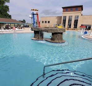 Piscine extérieure